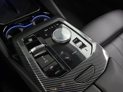 2024 BMW 5 SERIES thumbnail 12