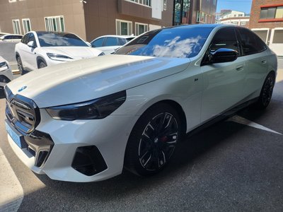 2025 BMW I5 — фото 2