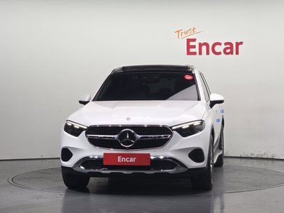 صورة 2 لـ 2023 Mercedes-BENZ GLC