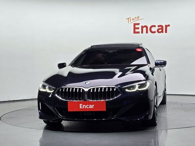 2020 BMW 8 SERIES photo 2