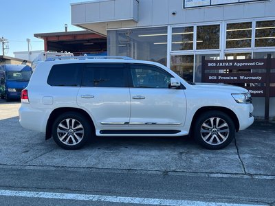 TOYOTA LAND CRUISER 200 - 4