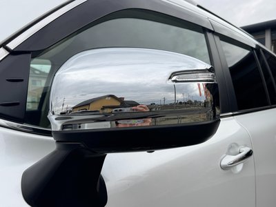 TOYOTA LAND CRUISER 300 - 9