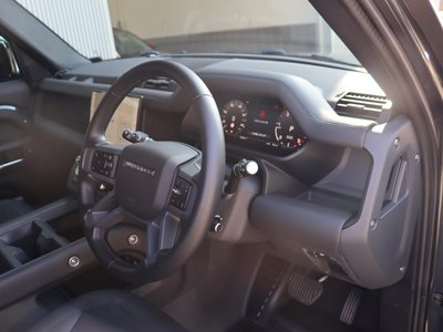 2025 LAND Rover DEFENDER — миниатюра 31