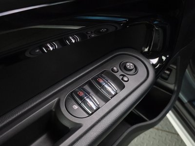 صورة مصغرة 33 لـ 2023 MINI COOPER COUNTRYMAN