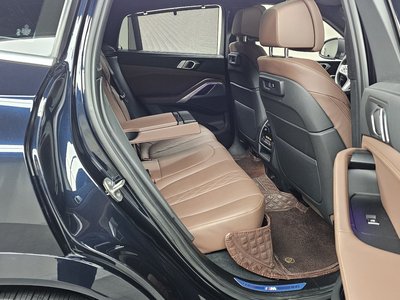 2022 BMW X6 — миниатюра 17