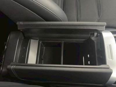 2024 Mercedes-BENZ GLC — миниатюра 34