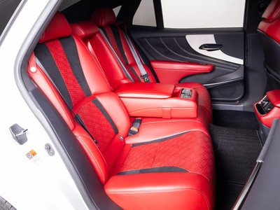2018 Lexus LS — миниатюра 36