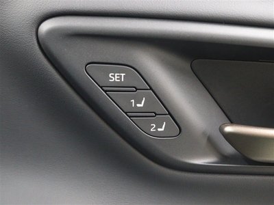 TOYOTA CROWN SPORT - 9