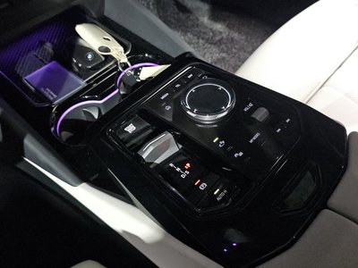 2025 BMW 5 SERIES 照片 9