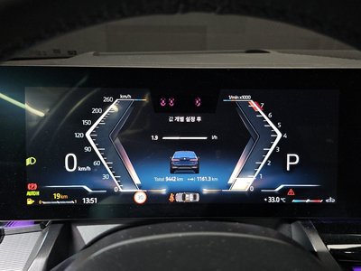 2025 BMW 5 SERIES 照片 8
