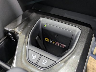 صورة مصغرة 28 لـ 2025 Toyota CROWN SPORT