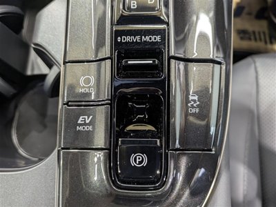 صورة مصغرة 30 لـ 2025 Toyota CROWN SPORT