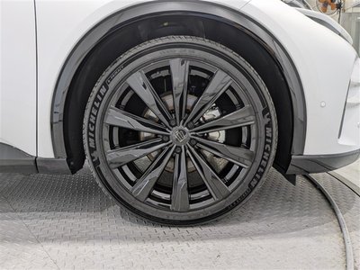 صورة مصغرة 22 لـ 2025 Toyota CROWN SPORT