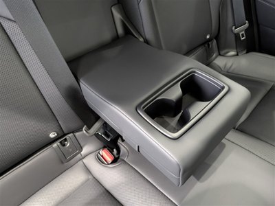 صورة مصغرة 13 لـ 2025 Toyota CROWN SPORT