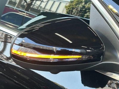 MERCEDES-BENZ GLA - 10