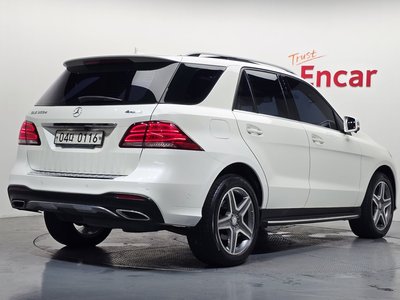 صورة 4 لـ 2016 Mercedes-BENZ GLE