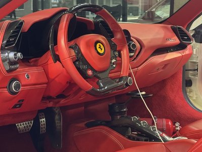 صورة مصغرة 12 لـ 2017 Ferrari 488 SPIDER