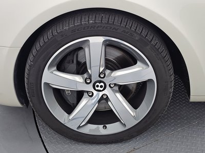 BENTLEY MULSANNE - 6