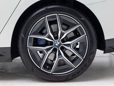 2025 BMW 5 SERIES photo 6