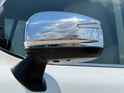 2025 Toyota LAND CRUISER 300 — миниатюра 30