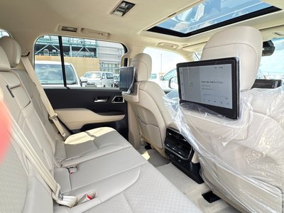 2025 Toyota LAND CRUISER 300 — миниатюра 69