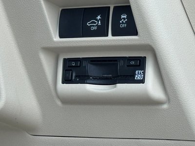 2025 Toyota LAND CRUISER 300 — миниатюра 45