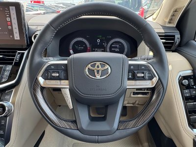 2025 Toyota LAND CRUISER 300 — миниатюра 50