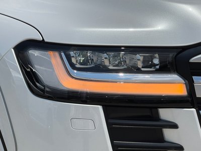 2025 Toyota LAND CRUISER 300 — миниатюра 23