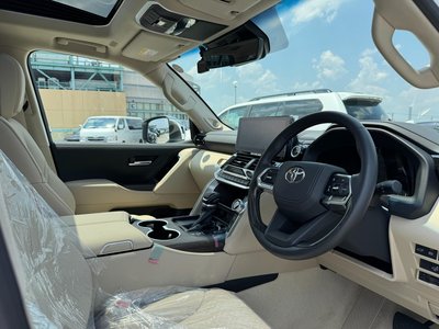 2025 Toyota LAND CRUISER 300 — миниатюра 43