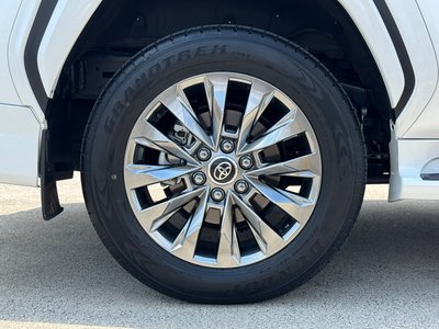 2025 Toyota LAND CRUISER 300 — миниатюра 40