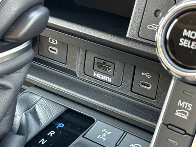 2025 Toyota LAND CRUISER 300 — миниатюра 60
