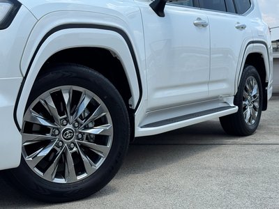 2025 Toyota LAND CRUISER 300 — миниатюра 31