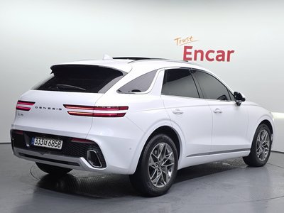 صورة 4 لـ 2021 Genesis GV70