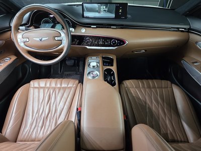 صورة 5 لـ 2021 Genesis GV70