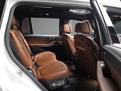 2025 BMW X7 — миниатюра 18