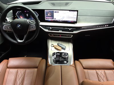 2025 BMW X7 — фото 5