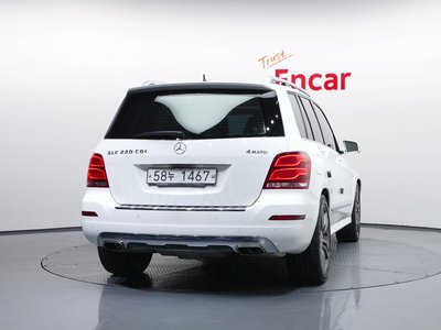 2012 Mercedes-BENZ GLK — фото 4