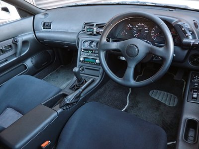 NISSAN SKYLINE GT-R - 6