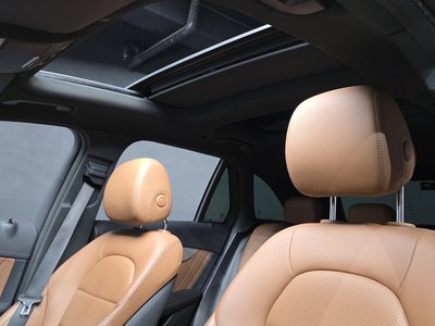 2021 Mercedes-BENZ GLC thumbnail 24