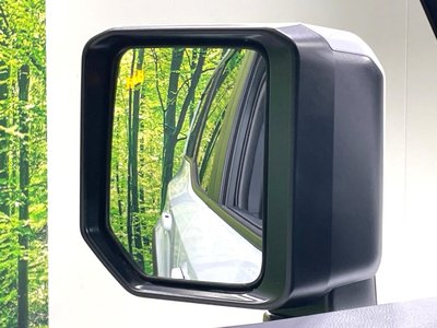 TOYOTA LAND CRUISER 250 - 7