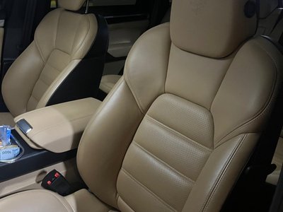 PORSCHE CAYENNE - 10