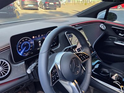 2024 Mercedes-BENZ EQE photo 8