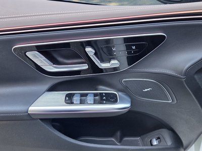 2024 Mercedes-BENZ EQE — миниатюра 12