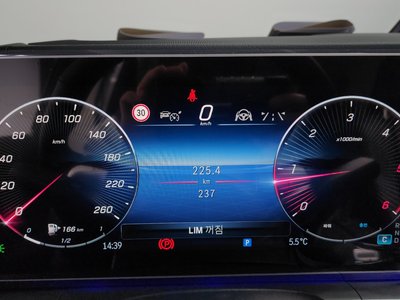 MERCEDES-BENZ GLE - 8