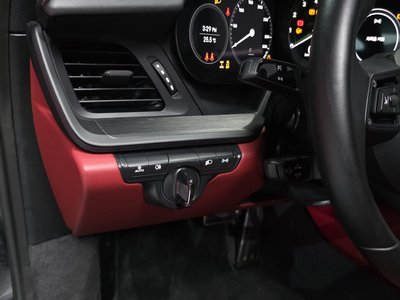 صورة مصغرة 28 لـ 2023 Porsche 911