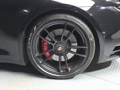 صورة 8 لـ 2023 Porsche 911