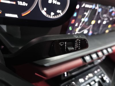 صورة مصغرة 30 لـ 2023 Porsche 911