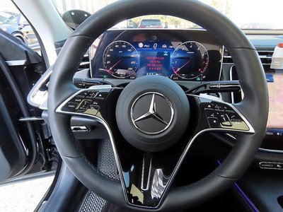 MERCEDES-BENZ E-CLASS - 8