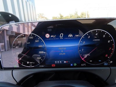 MERCEDES-BENZ E-CLASS - 9