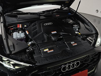 AUDI Q8 - 7